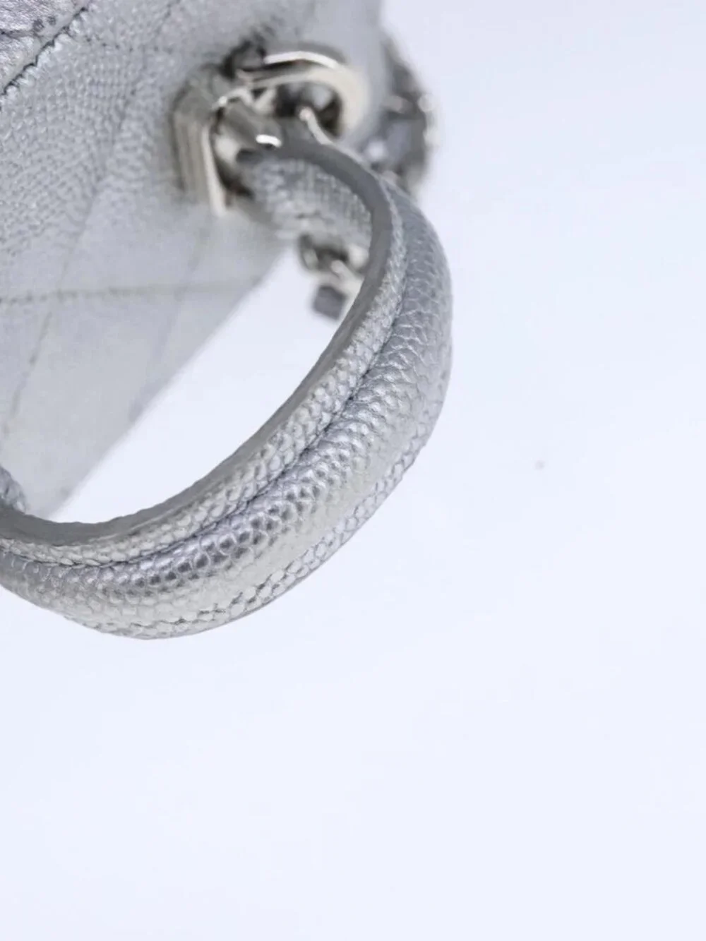 CHANEL brand	chanel color	silver